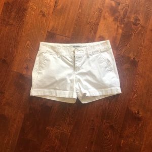 White old navy summer shorts